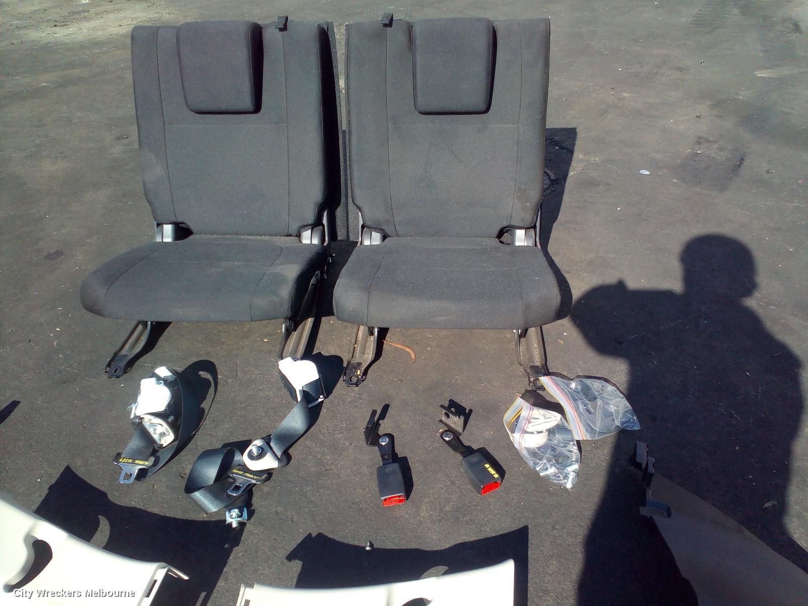 MITSUBISHI OUTLANDER 3RD SEAT, CONVERSION CLOTH, ZK-ZL, 04/2015