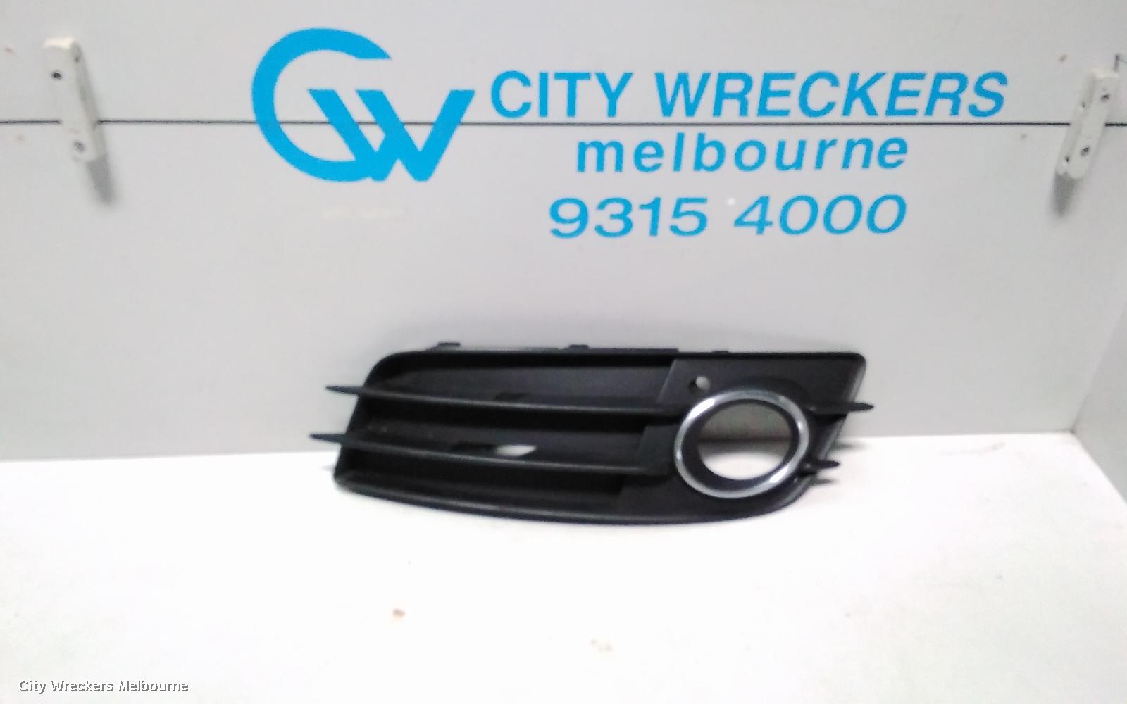 AUDI A4 RIGHT INDICATOR/FOG/SIDE, BUMPER FOGLAMP, B8 8K, 02/2008 - 06/2012