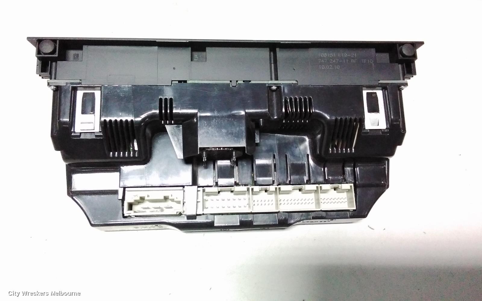 AUDI Q7 HEATER/AC CONTROLS, A/C BUTTON, W/ SEAT WARMER, 09/2006 - 08/2015