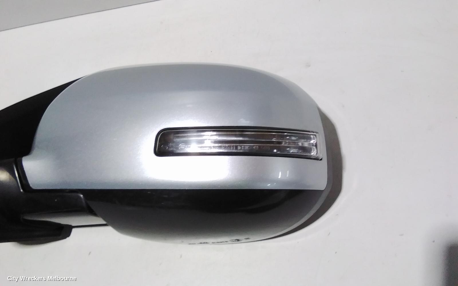 MITSUBISHI OUTLANDER LEFT DOOR MIRROR, ZK-ZL, W/ FLASHER, MANUAL FOLD, NON CAMERA TYPE, 07/2015 ONWARDS