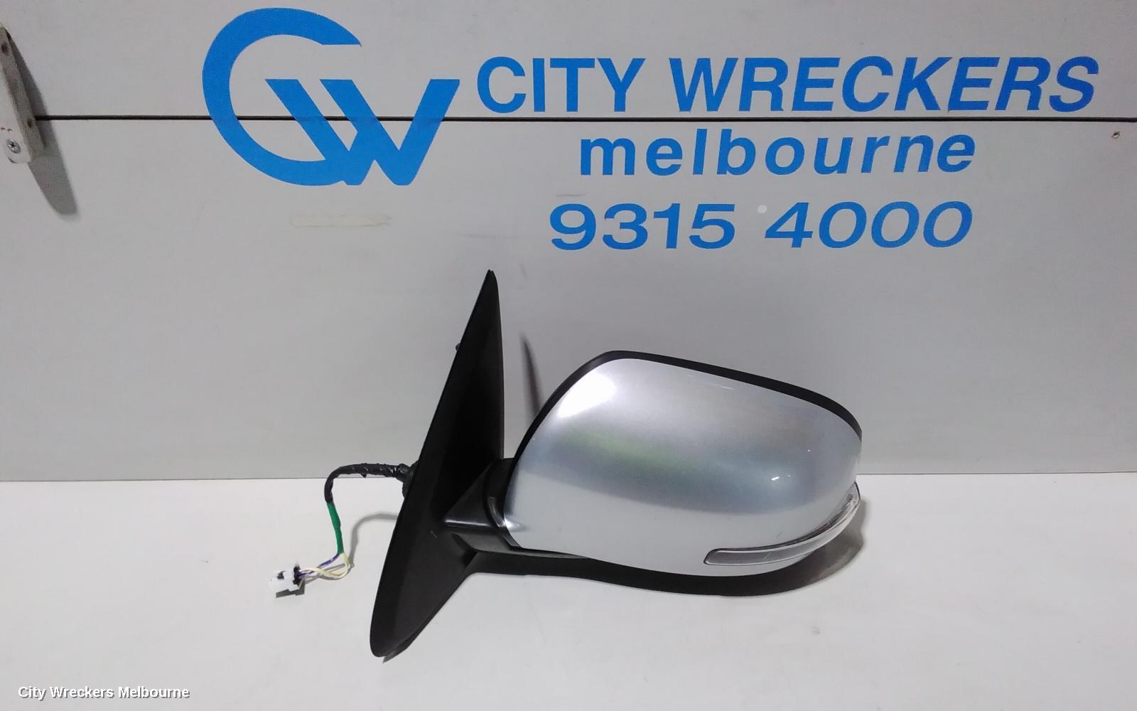 MITSUBISHI OUTLANDER LEFT DOOR MIRROR, ZK-ZL, W/ FLASHER, MANUAL FOLD, NON CAMERA TYPE, 07/2015 ONWARDS