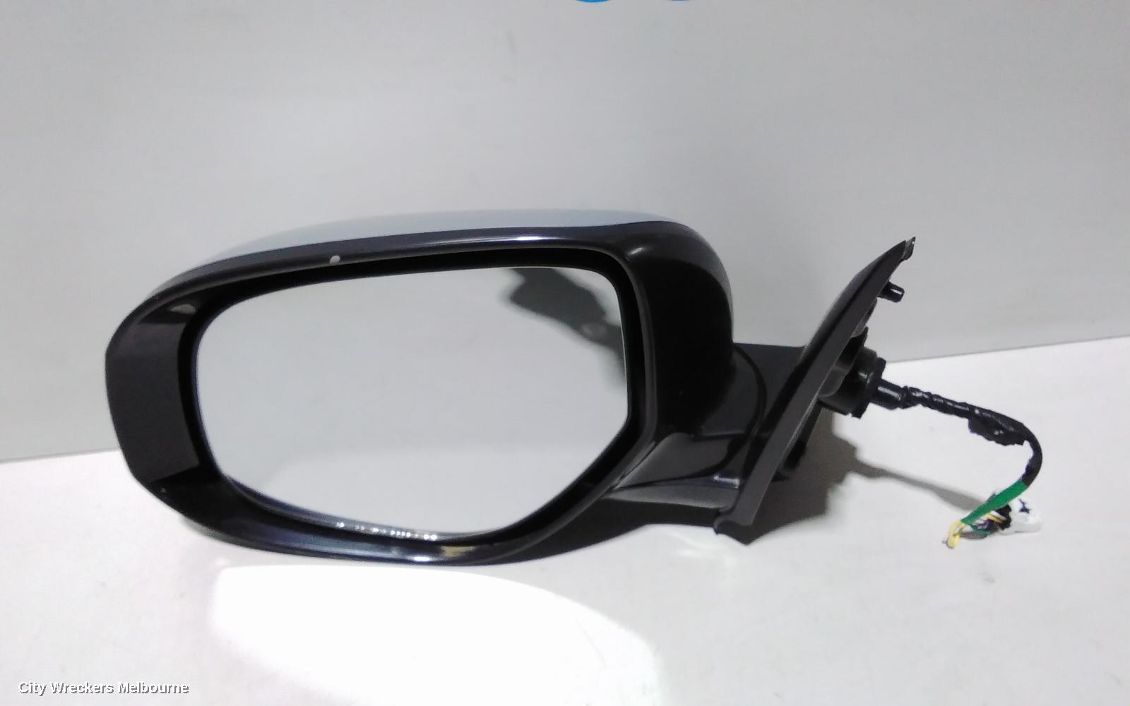 MITSUBISHI OUTLANDER LEFT DOOR MIRROR, ZK-ZL, W/ FLASHER, MANUAL FOLD, NON CAMERA TYPE, 07/2015 ONWARDS