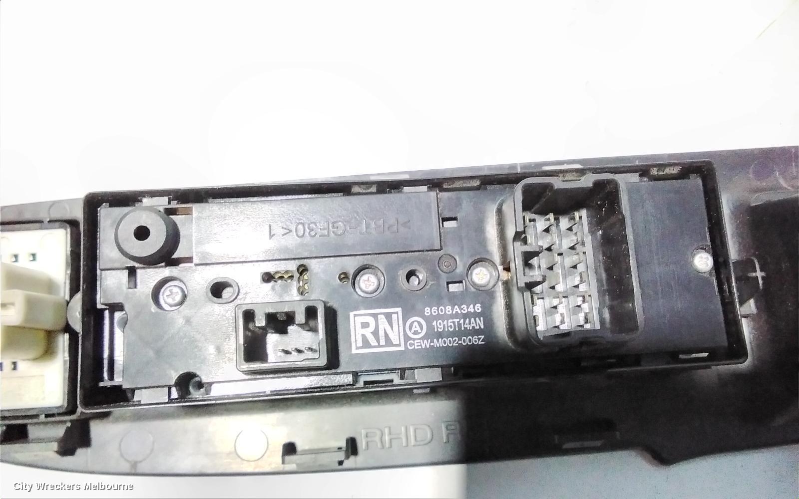 MITSUBISHI OUTLANDER PWR DR WIND SWITCH, RH FRONT (MASTER SWITCH), ZK, 04/2015 - 03/2018