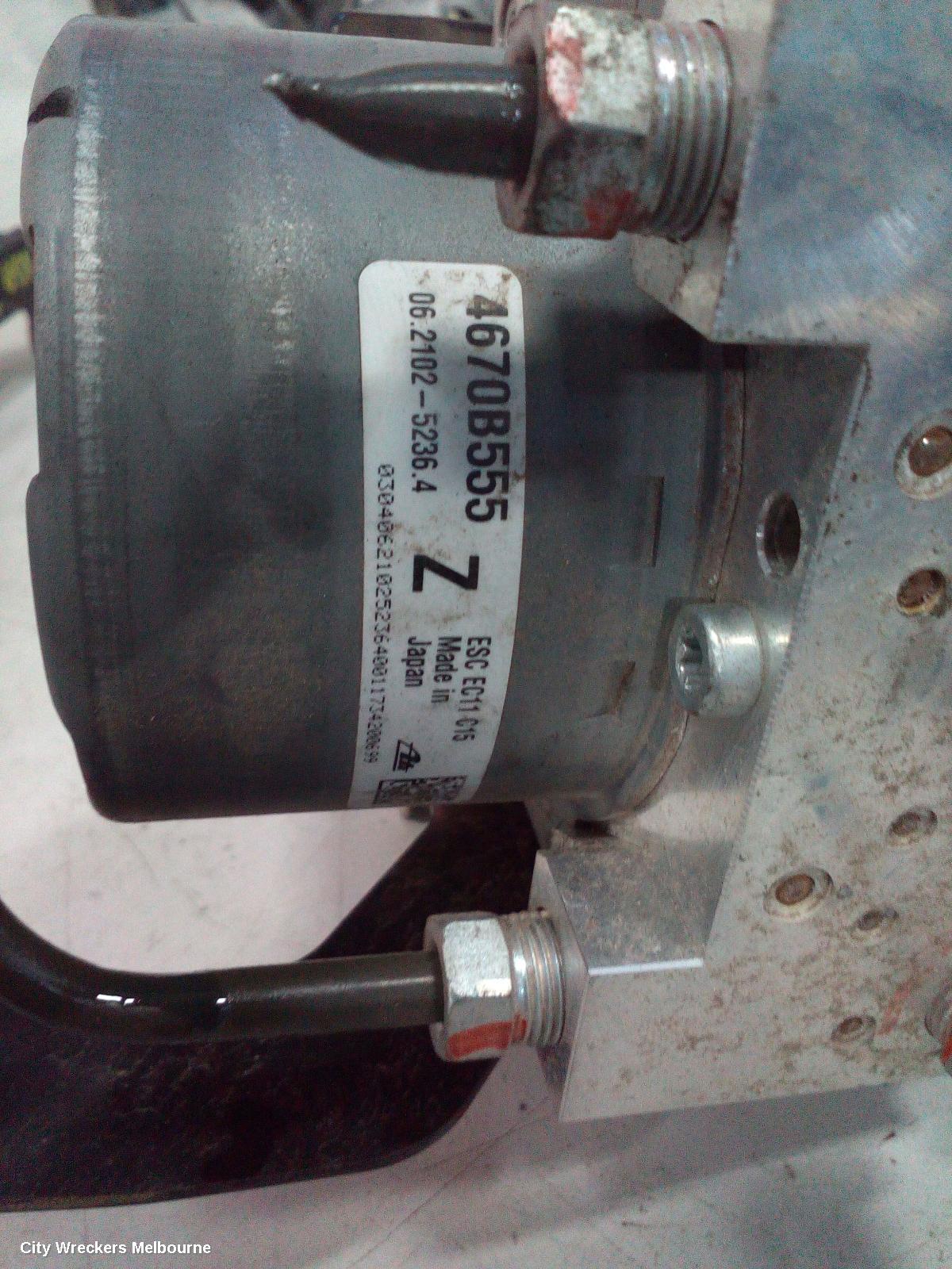 MITSUBISHI OUTLANDER ABS PUMP/MODULATOR, ZK, NON ACTIVE EMERGENCY BRAKING TYPE, P/N 4670B482, 04/2015 ONWARDS
