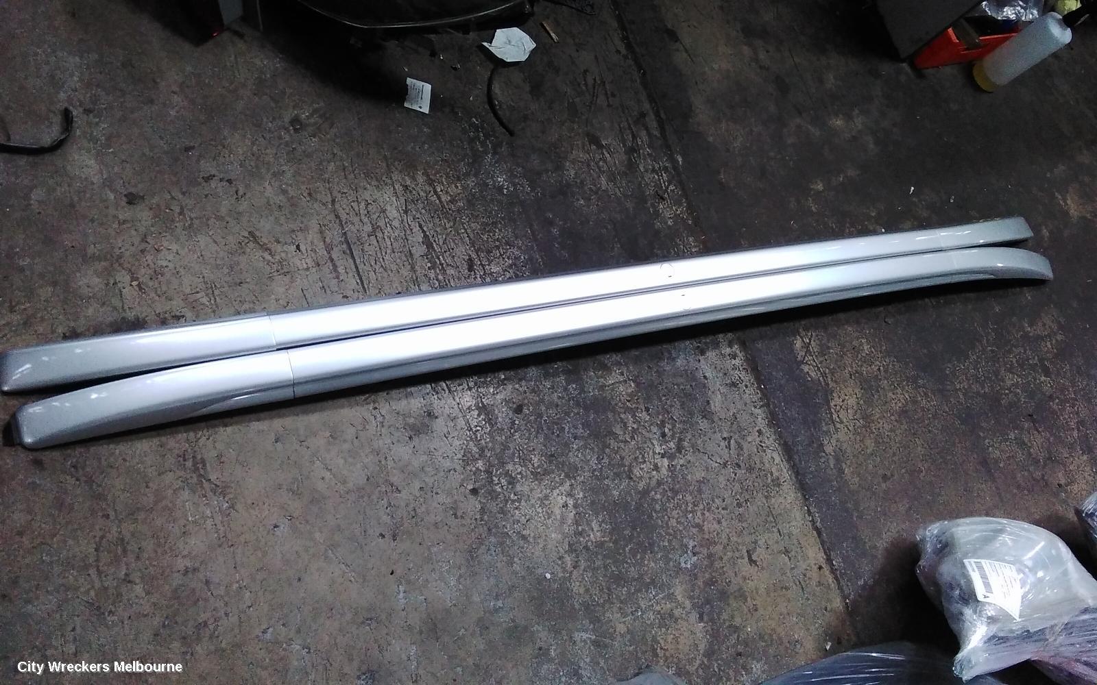 MITSUBISHI OUTLANDER ROOF RAIL