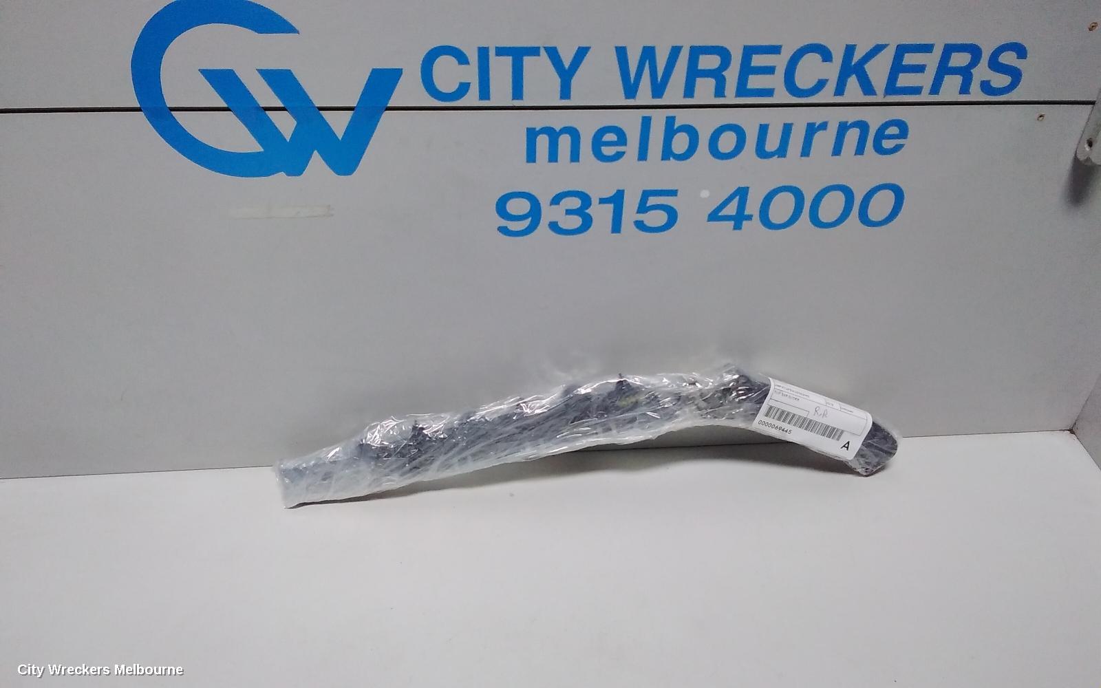 MITSUBISHI OUTLANDER, ZK, 04/2015 - 07/2021, RHR BAR SLIDER: 69445