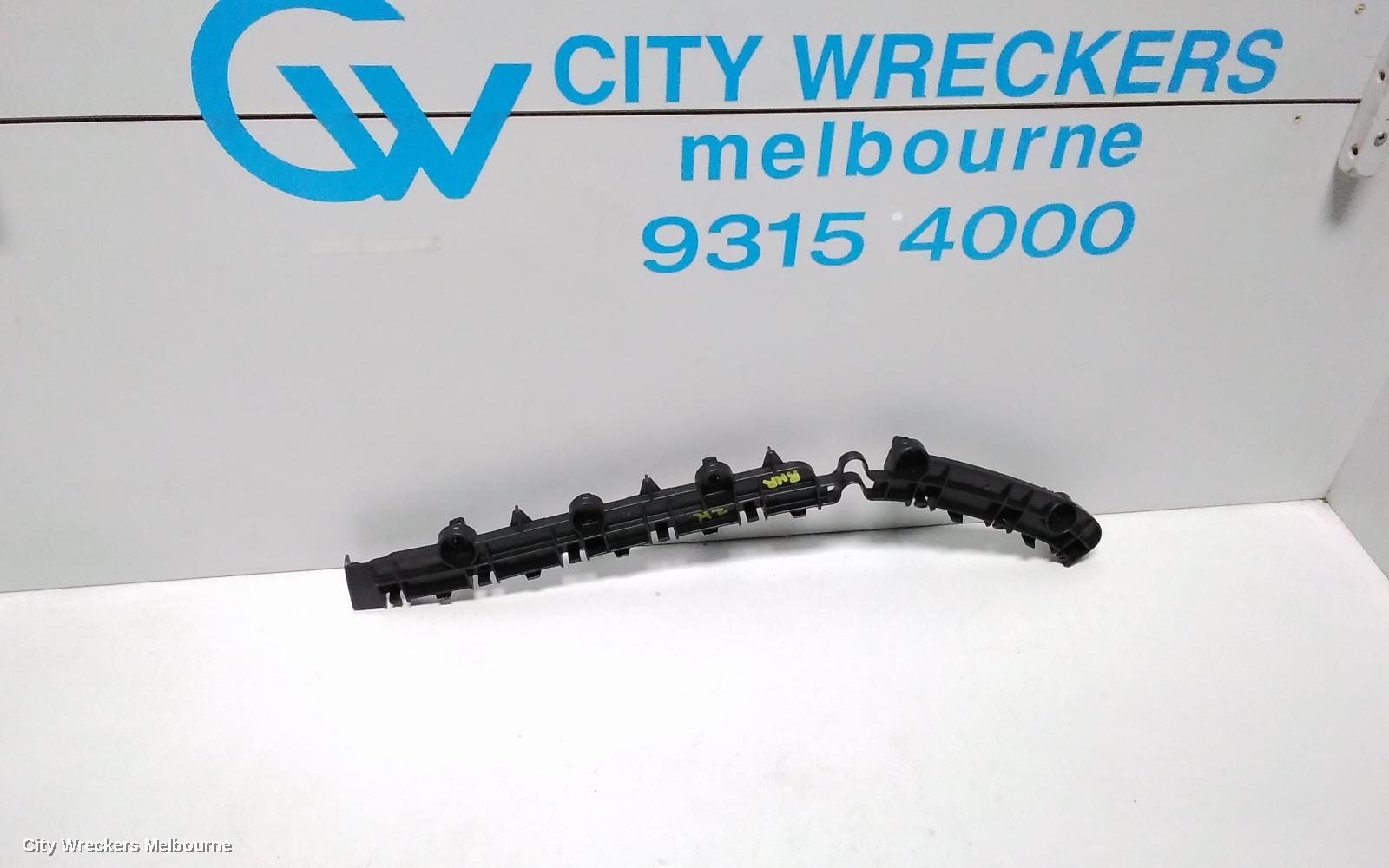 MITSUBISHI OUTLANDER, ZK, 04/2015 - 07/2021, RHR BAR SLIDER: 69445
