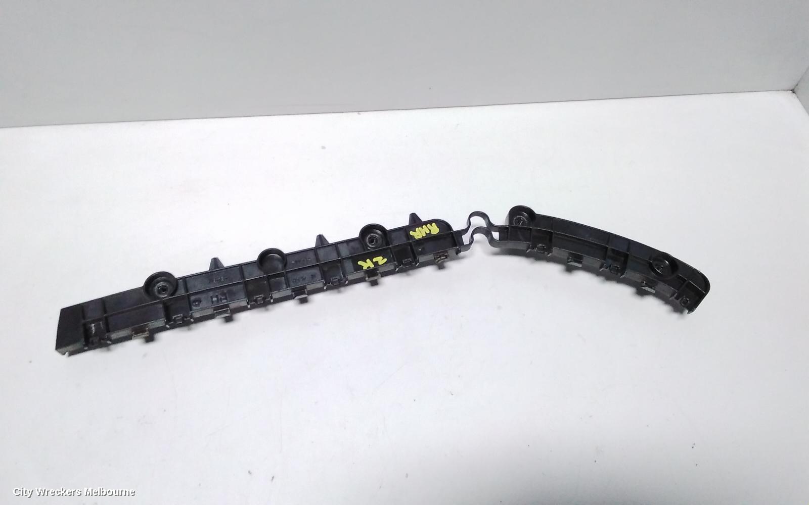 MITSUBISHI OUTLANDER, ZK, 04/2015 - 07/2021, RHR BAR SLIDER: 69445