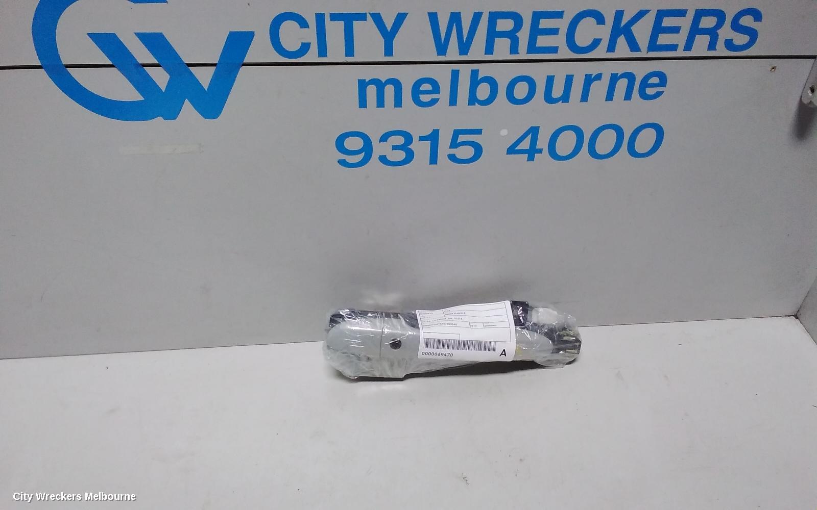 MAZDA CX3 DOOR HANDLE, OUTER, LH FRONT, W/ KEYLESS ENTRY TYPE, COLOUR CODED, DK, 03/2015 ONWARDS