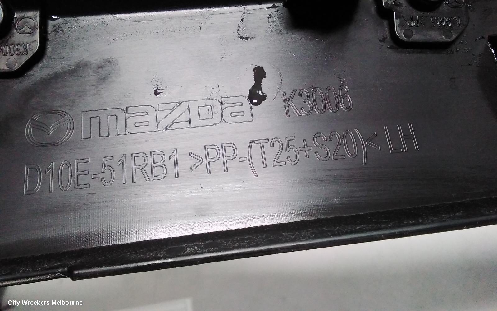 MAZDA CX3 DOOR MOULD, LHF DOOR MOULD: 69479, LH FRONT, DK, CHROME INSERT TYPE, 03/2015 ONWARDS