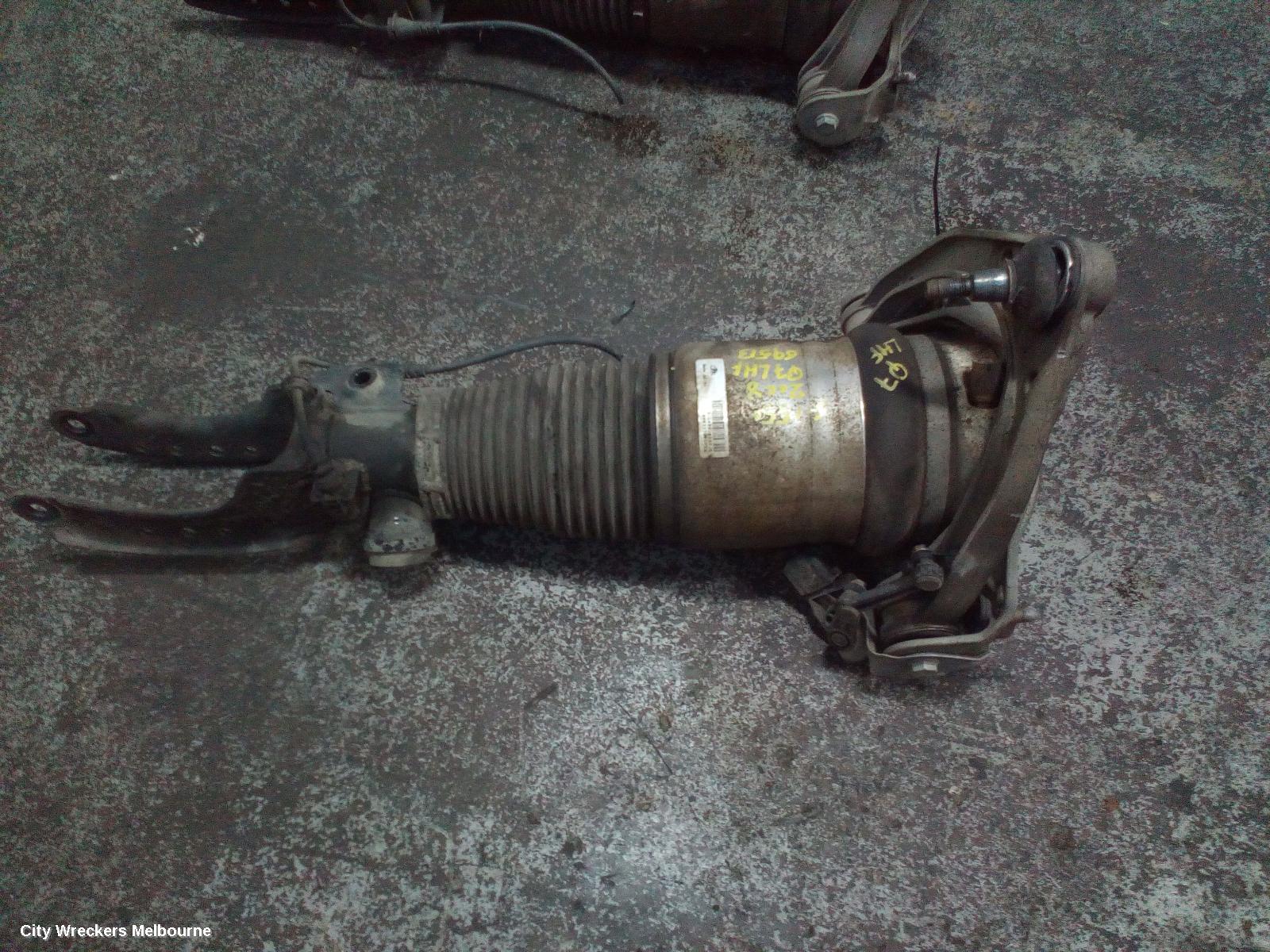 AUDI Q7 LEFT FRONT STRUT, 4L, AIRBAG TYPE, 09/2006 - 08/2015