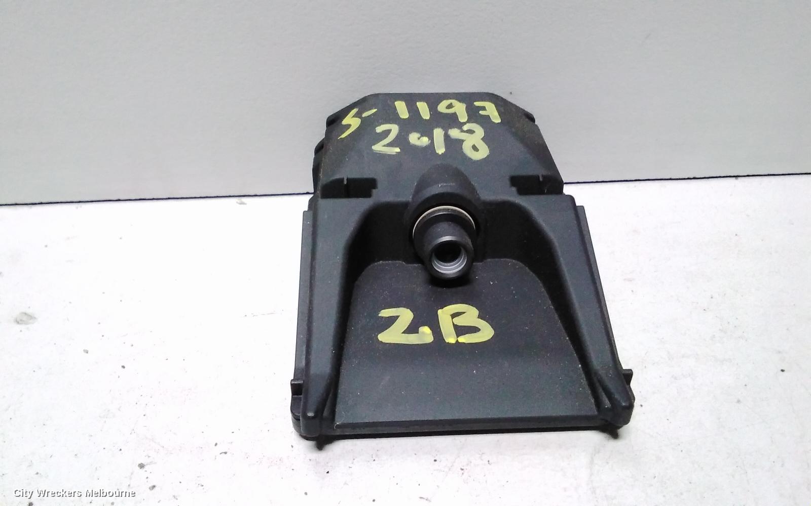 HOLDEN COMMODORE REVERSE CAMERA, FRONT CAMERA (WINDSCREEN MOUNTED), ZB, 10/2017 - 12/2020
