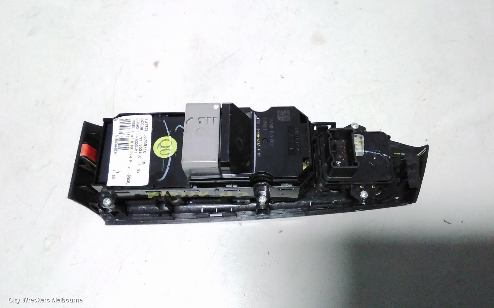 HONDA ACCORD PWR DR WIND SWITCH, LH REAR, 8TH GEN (VIN MRHCP), 02/2008 - 04/2013