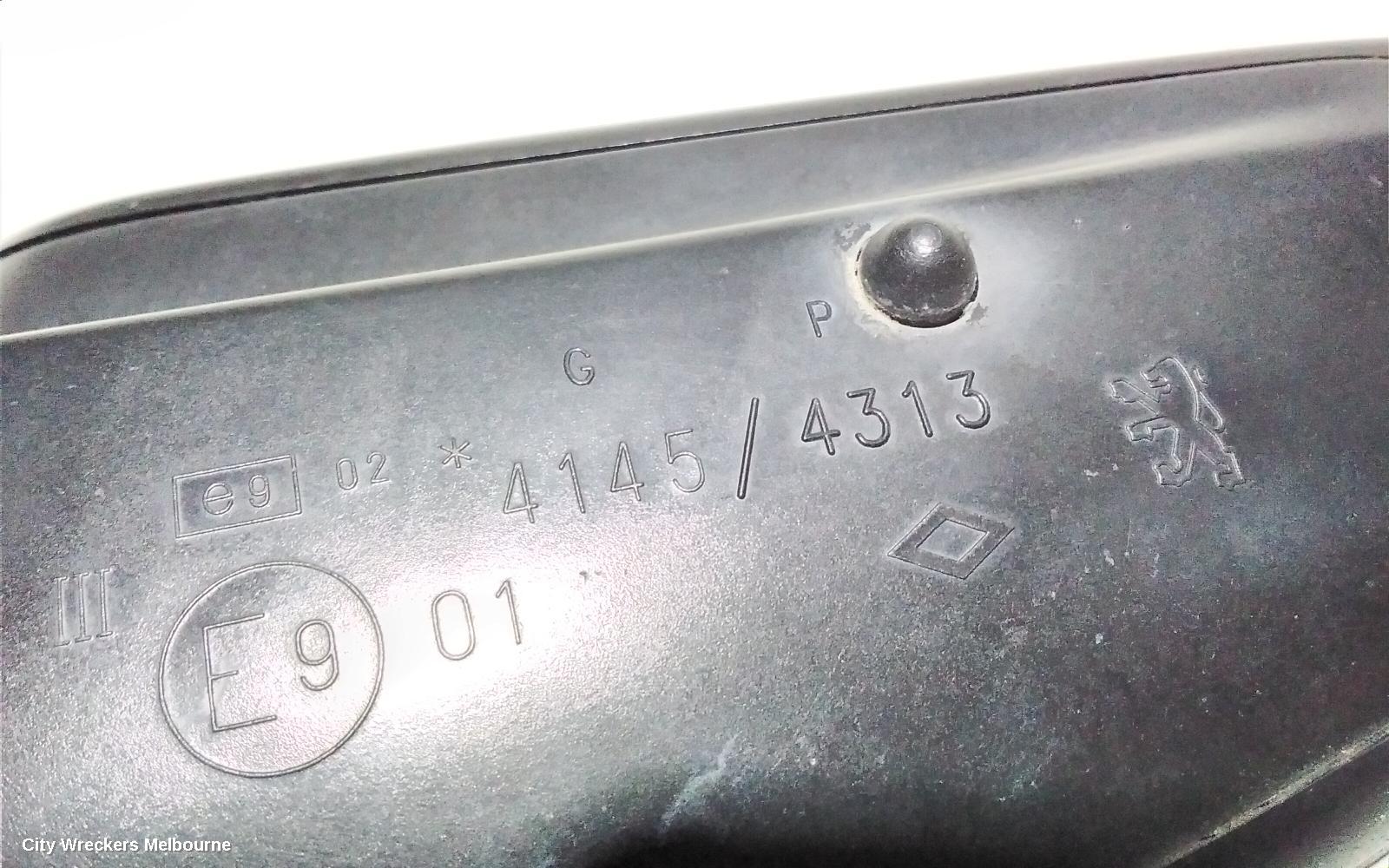 PEUGEOT 407 RIGHT DOOR MIRROR, SEDAN/WAGON, 09/2004 - 12/2011