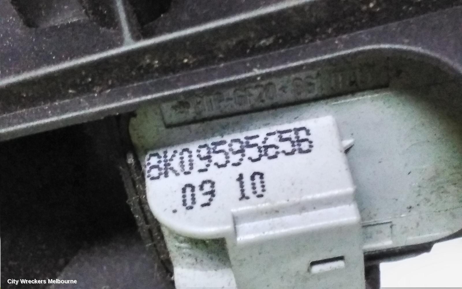 AUDI A5 PWR DR WIND SWITCH, RH FRONT (MASTER SWITCH), 8T, HATCH, 10/2009 - 08/2011