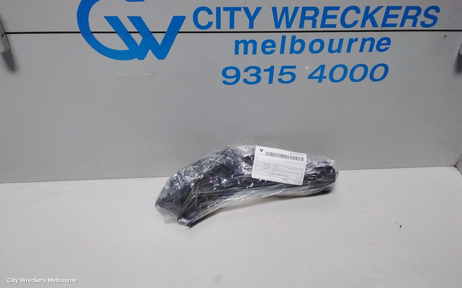 AUDI A5 PWR DR WIND SWITCH, RH FRONT (MASTER SWITCH), 8T, HATCH, 10/2009 - 08/2011