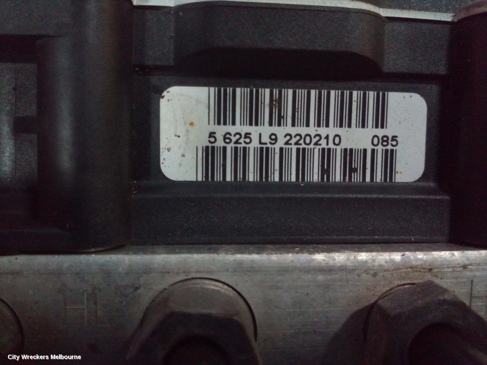 AUDI A5 WASHER BOTTLE, 8T, W/ XENON TYPE, 10/2007 - 11/2016