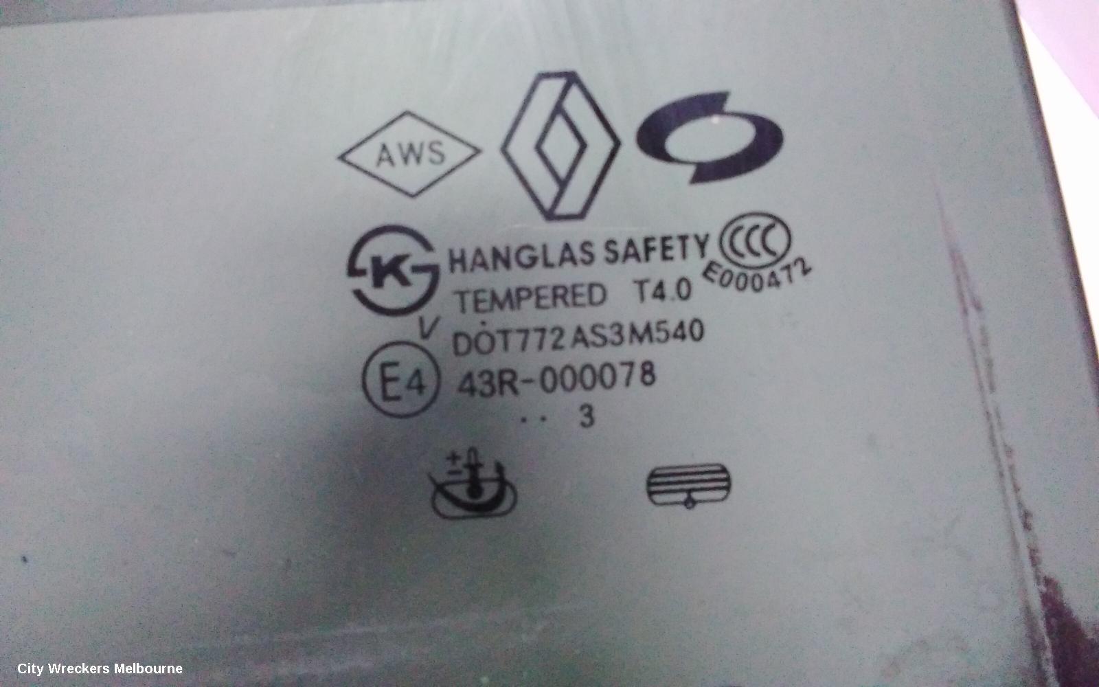 RENAULT KALEOS LEFT REAR 1/4 DOOR GLASS, H45 09/2013 - 04/2016