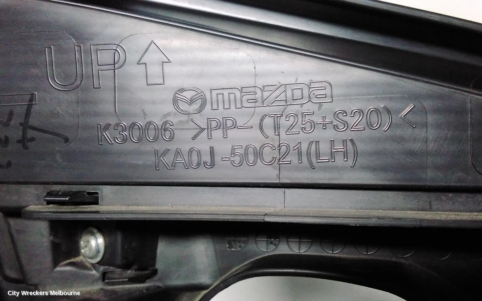 MAZDA CX5 LEFT INDICATOR/FOG/SIDE, BUMPER FOGLAMP, KE, HALOGEN TYPE, 01/2015 - 12/2016