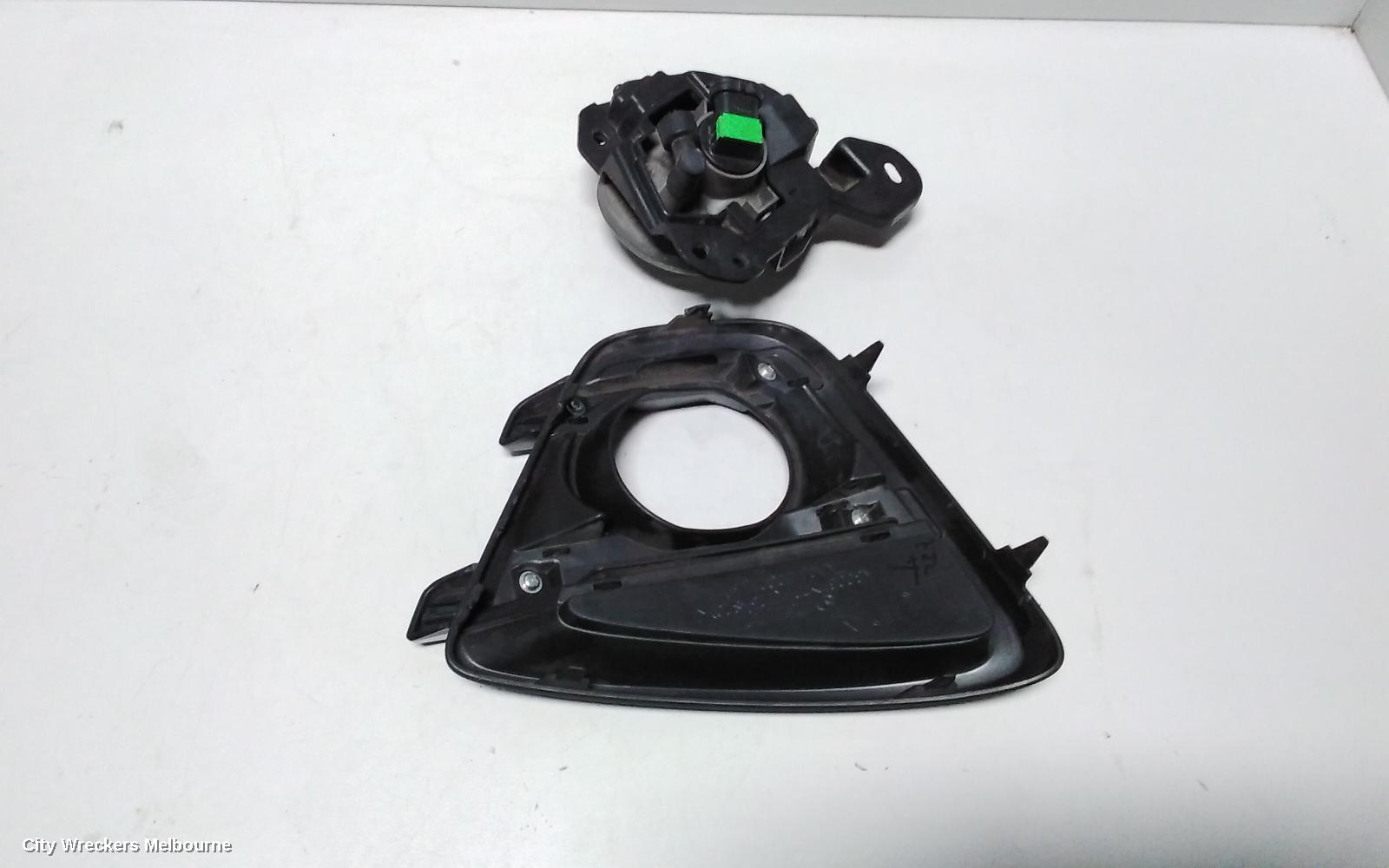 MAZDA CX5 LEFT INDICATOR/FOG/SIDE, BUMPER FOGLAMP, KE, HALOGEN TYPE, 01/2015 - 12/2016