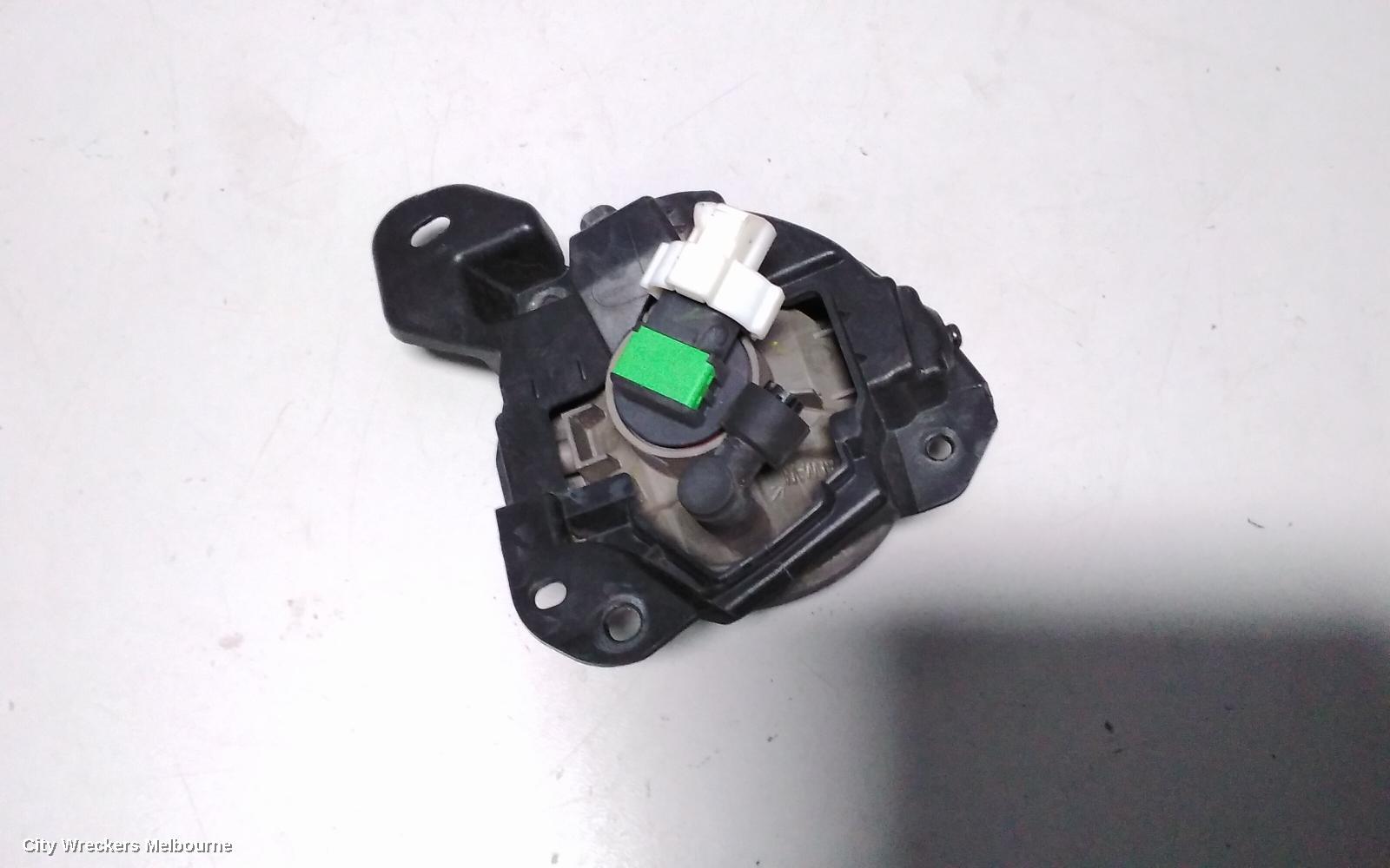MAZDA CX5 RIGHT INDICATOR/FOG/SIDE, BUMPER FOGLAMP, KE, HALOGEN TYPE,  01/2015 - 12/2016