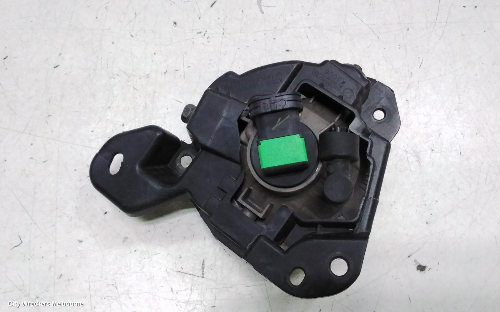 MAZDA CX5 RIGHT INDICATOR/FOG/SIDE, BUMPER FOGLAMP, KE, HALOGEN TYPE,  01/2015 - 12/2016