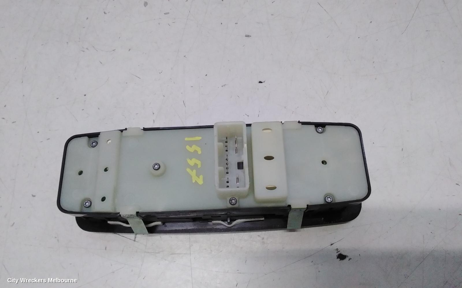 JEEP GRANDCHEROKEE PWR DR WIND SWITCH, RH FRONT (MASTER SWITCH), WK, 10/2010 ONWARDS