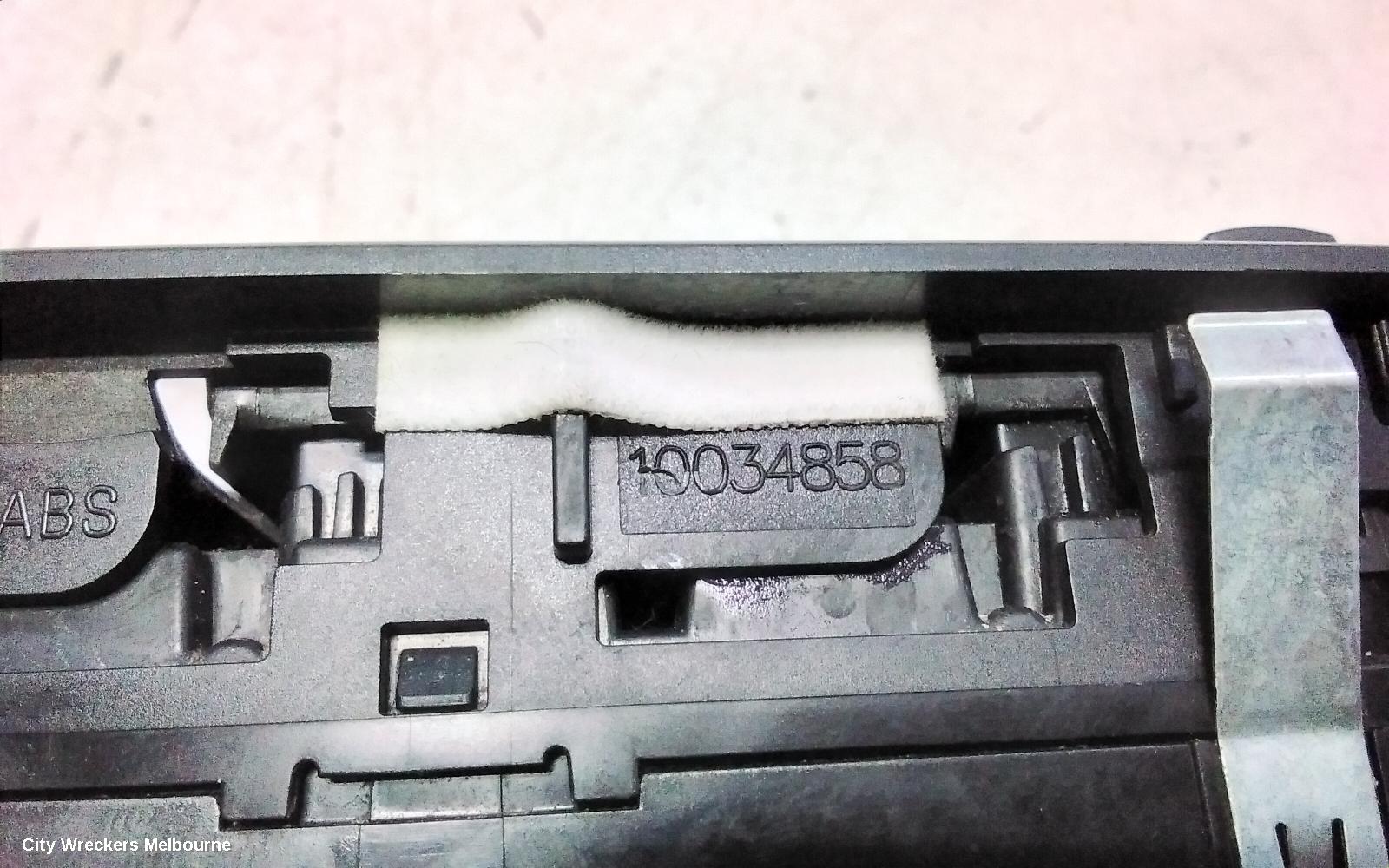 JEEP GRANDCHEROKEE PWR DR WIND SWITCH, RH FRONT (MASTER SWITCH), WK, 10/2010 ONWARDS