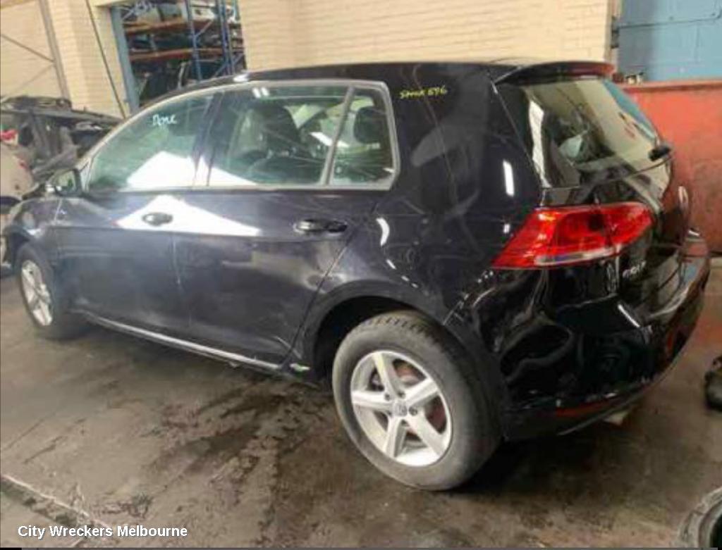 VOLKSWAGEN GOLF RADIO/CD/DVD/SAT/TV, DISPLAY SCREEN, 6.5IN, NON SAT NAV TYPE, GEN 7, 03/2013 - 03/2017