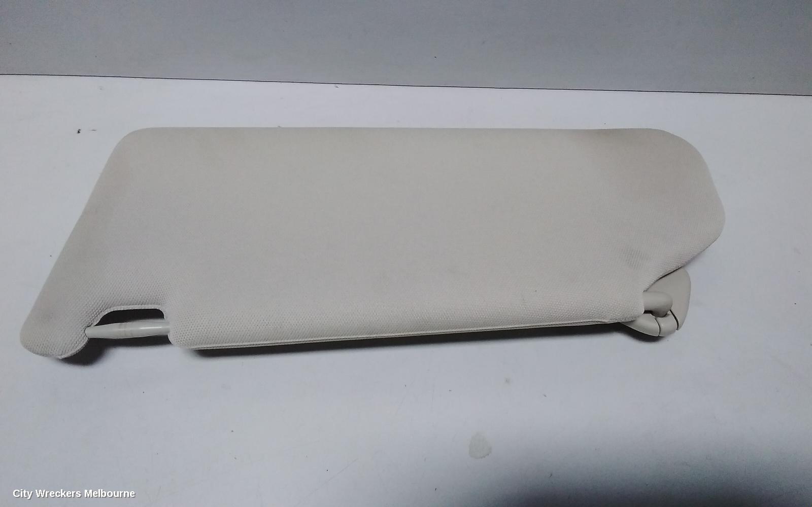 MITSUBISHI OUTLANDER SUNVISOR, ZK-ZL, RH SIDE, 04/2015 ONWARDS