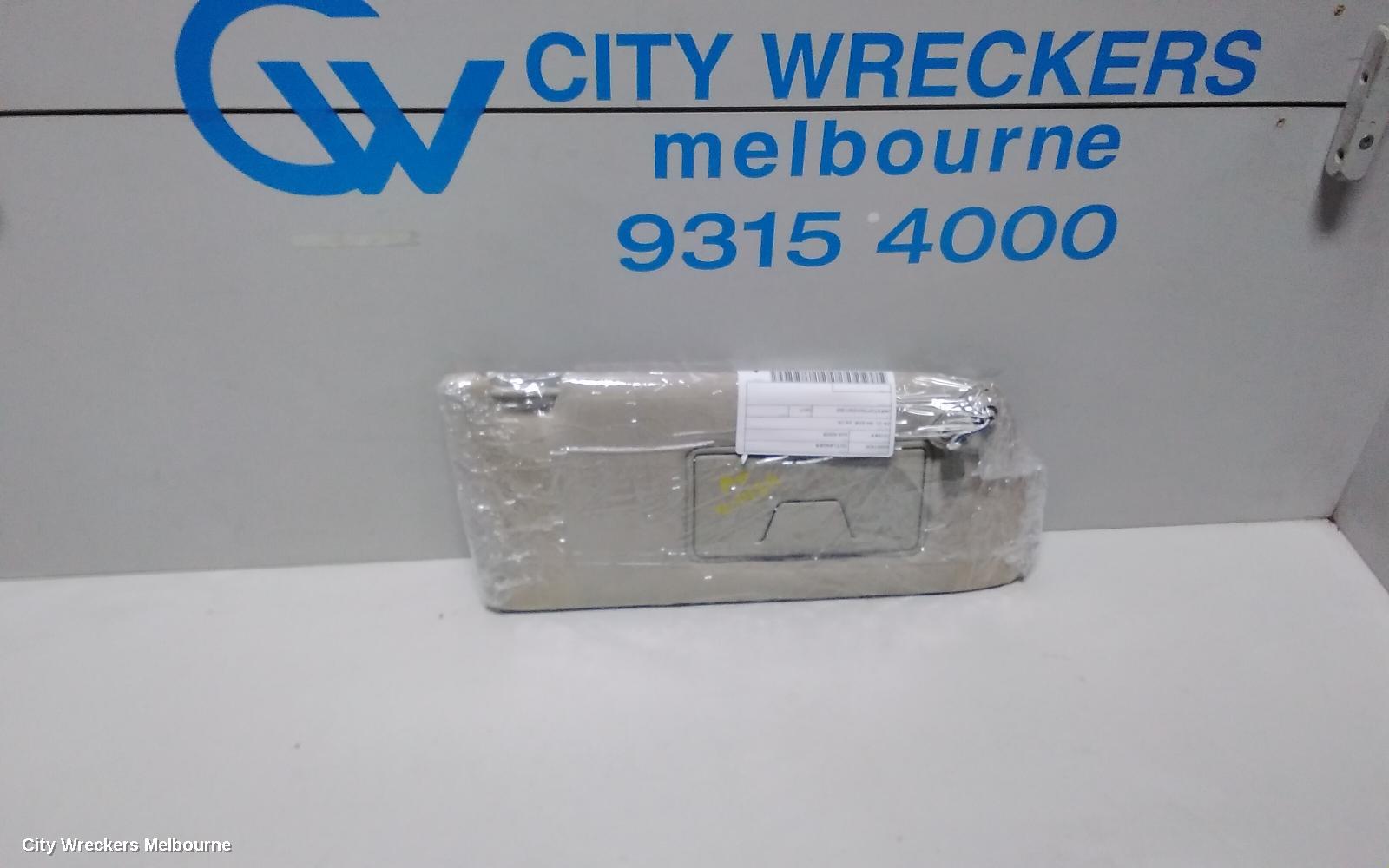 MITSUBISHI OUTLANDER SUNVISOR, ZK-ZL, RH SIDE, 04/2015 ONWARDS