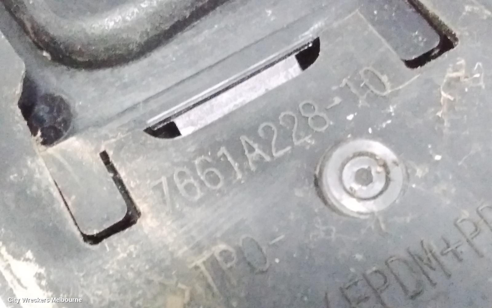 MITSUBISHI OUTLANDER ROOF RAIL