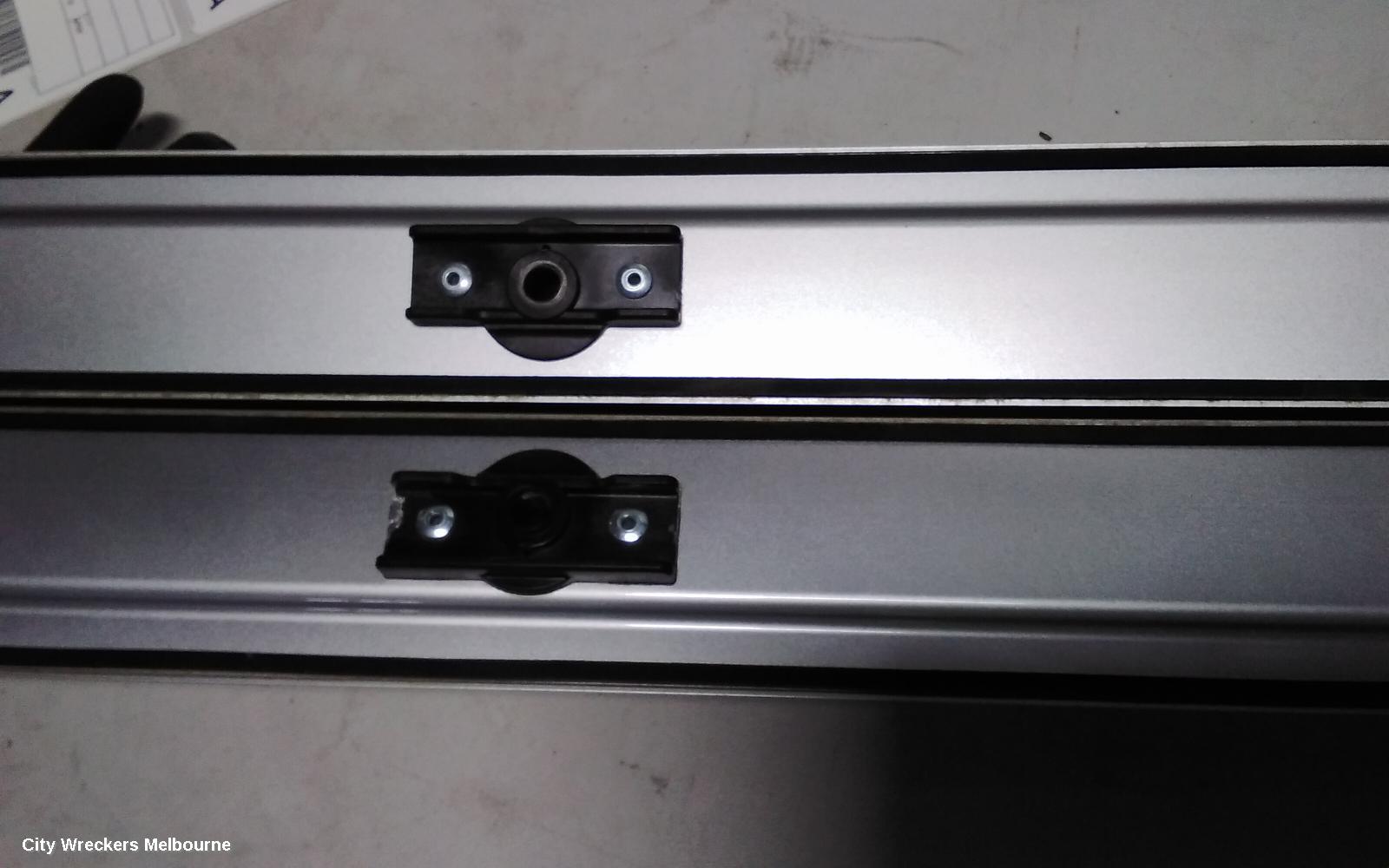 MITSUBISHI OUTLANDER ROOF RAIL