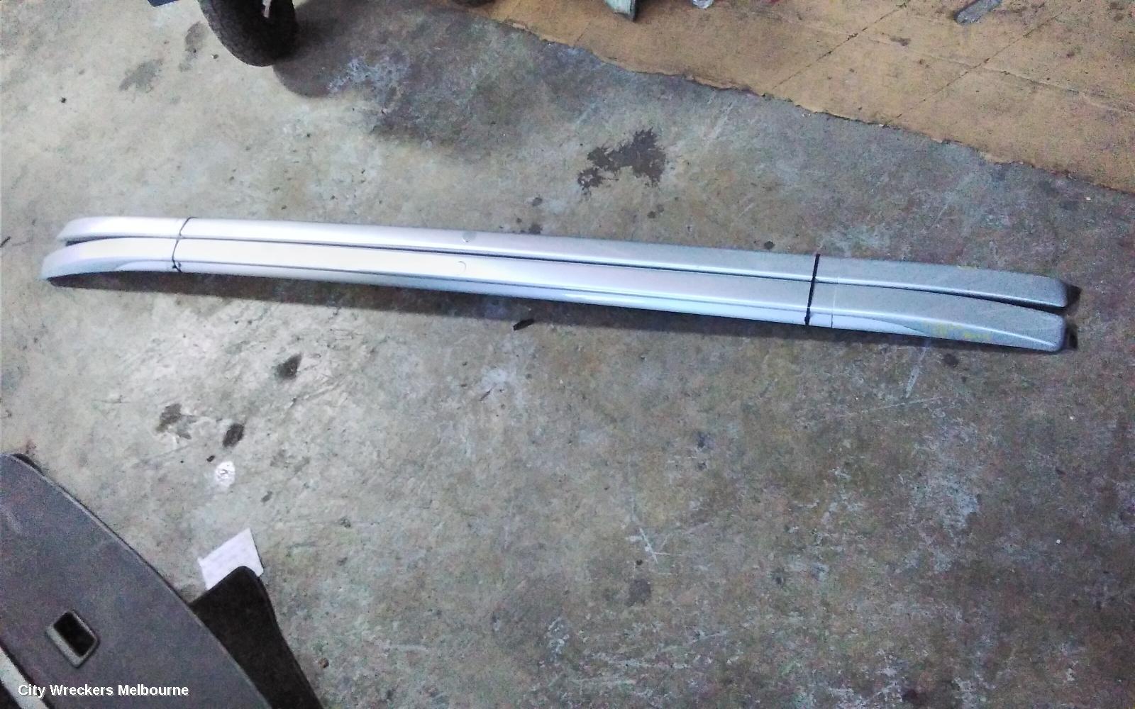 MITSUBISHI OUTLANDER ROOF RAIL