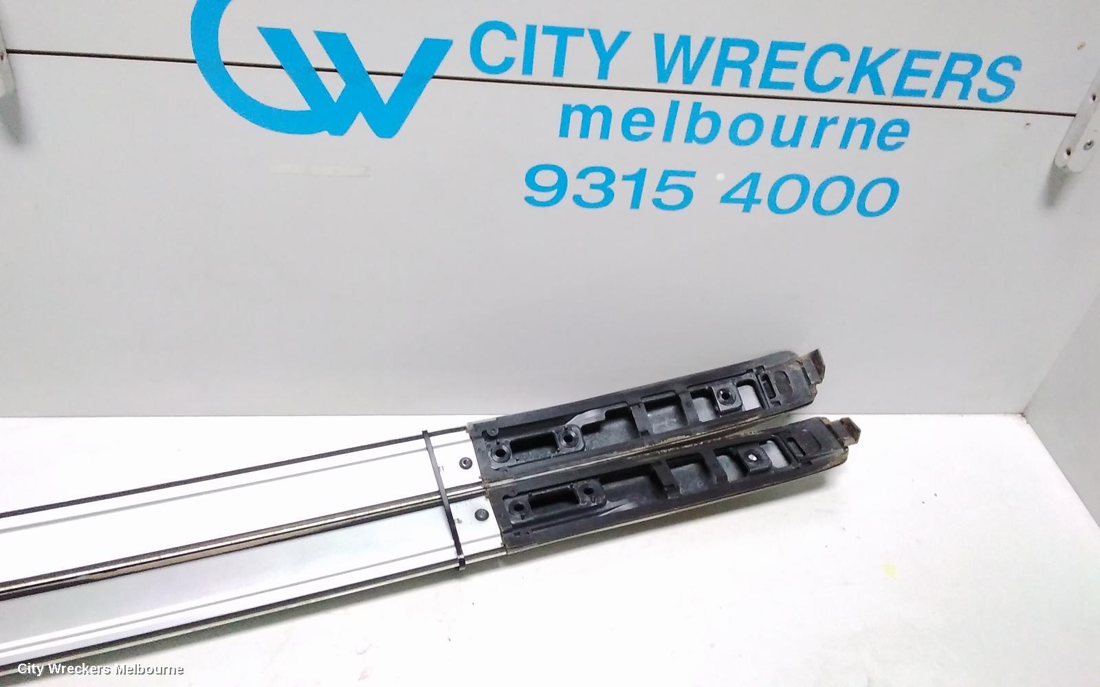 MITSUBISHI OUTLANDER ROOF RAIL