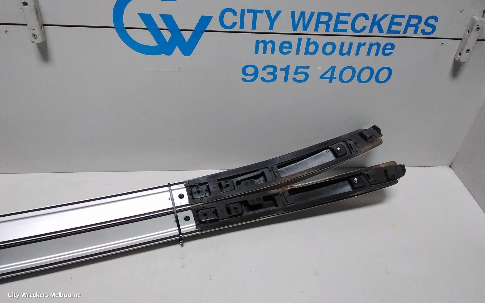 MITSUBISHI OUTLANDER ROOF RAIL