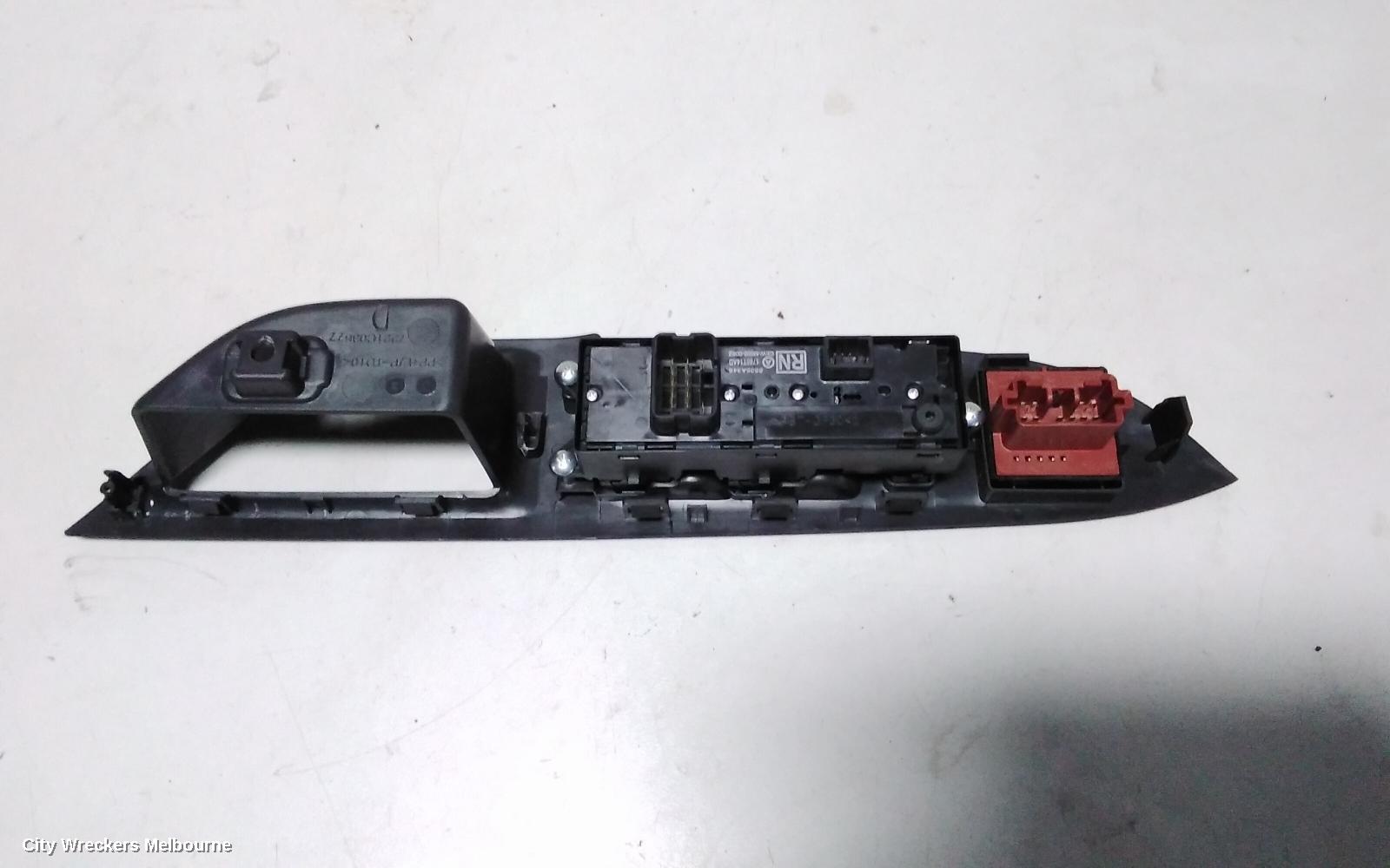 MITSUBISHI OUTLANDER PWR DR WIND SWITCH, RH FRONT (MASTER SWITCH), ZK, 04/2015 - 03/2018