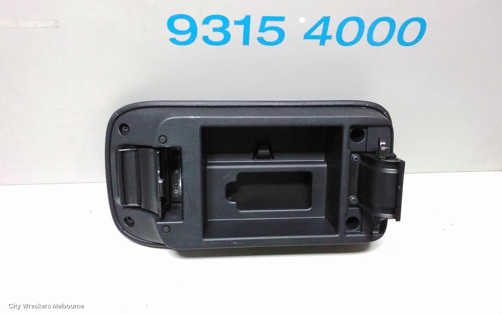 MITSUBISHI OUTLANDER CONSOLE, CONSOLE LID ONLY, ZJ-ZK, 10/2012 - 06/2017