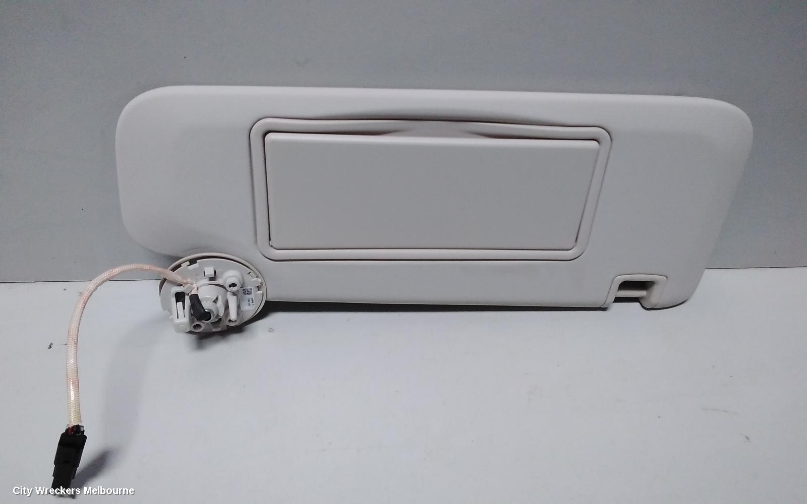 HOLDEN ASTRA SUNVISOR, BK-BL, RH SIDE, W/LIGHT, 09/2016 - 12/2020