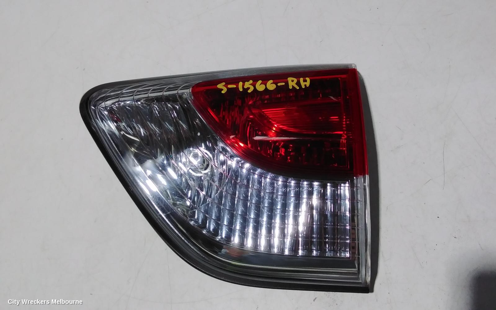 NISSAN PATHFINDER REAR GARNISH, TAILGATE LAMP (RH SIDE), R52, 10/2013 - 11/2016