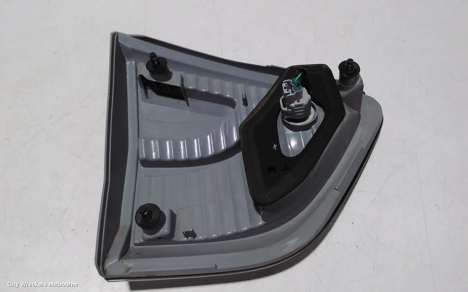 NISSAN PATHFINDER REAR GARNISH, TAILGATE LAMP (RH SIDE), R52, 10/2013 - 11/2016