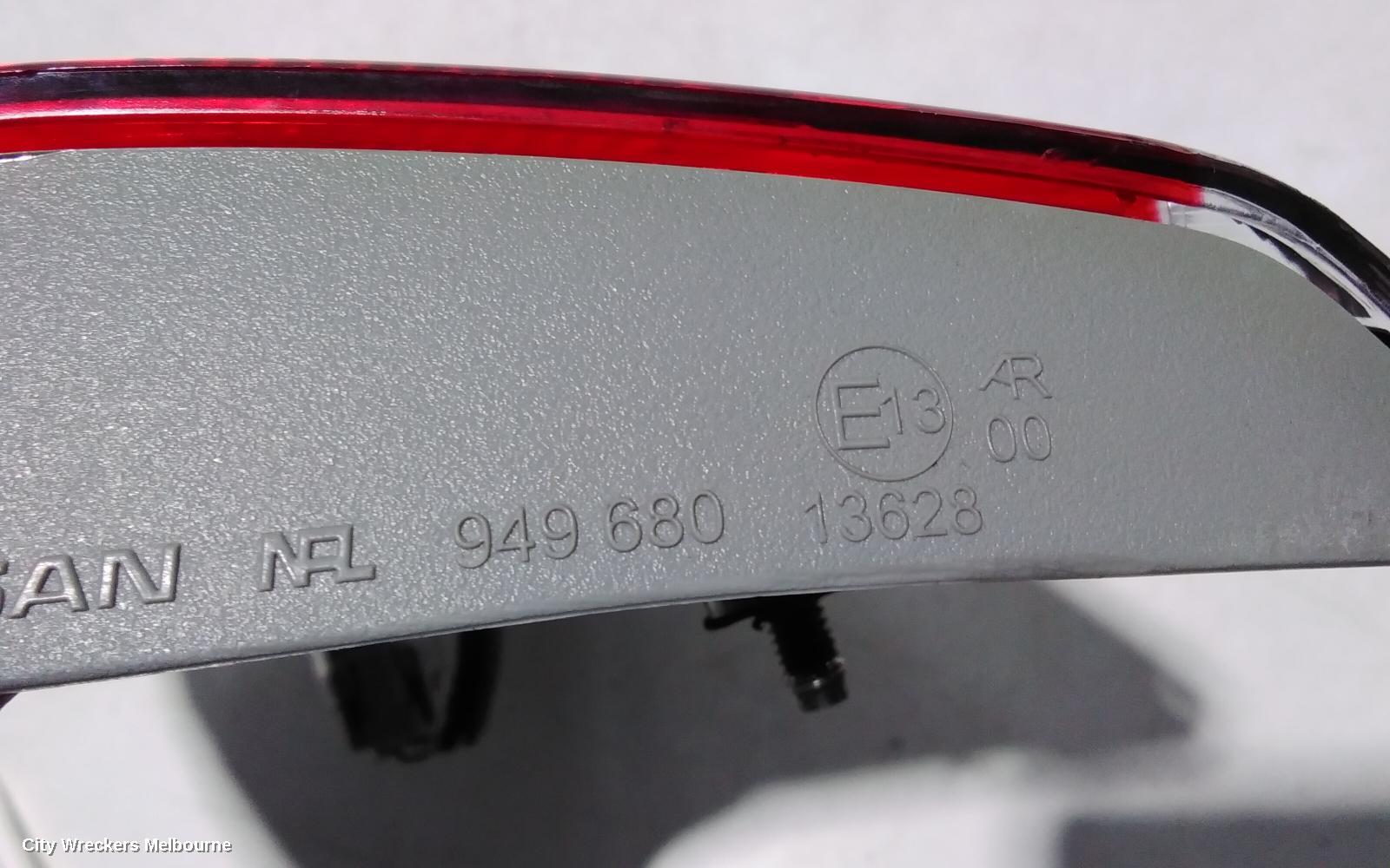 NISSAN PATHFINDER REAR GARNISH, TAILGATE LAMP (RH SIDE), R52, 10/2013 - 11/2016