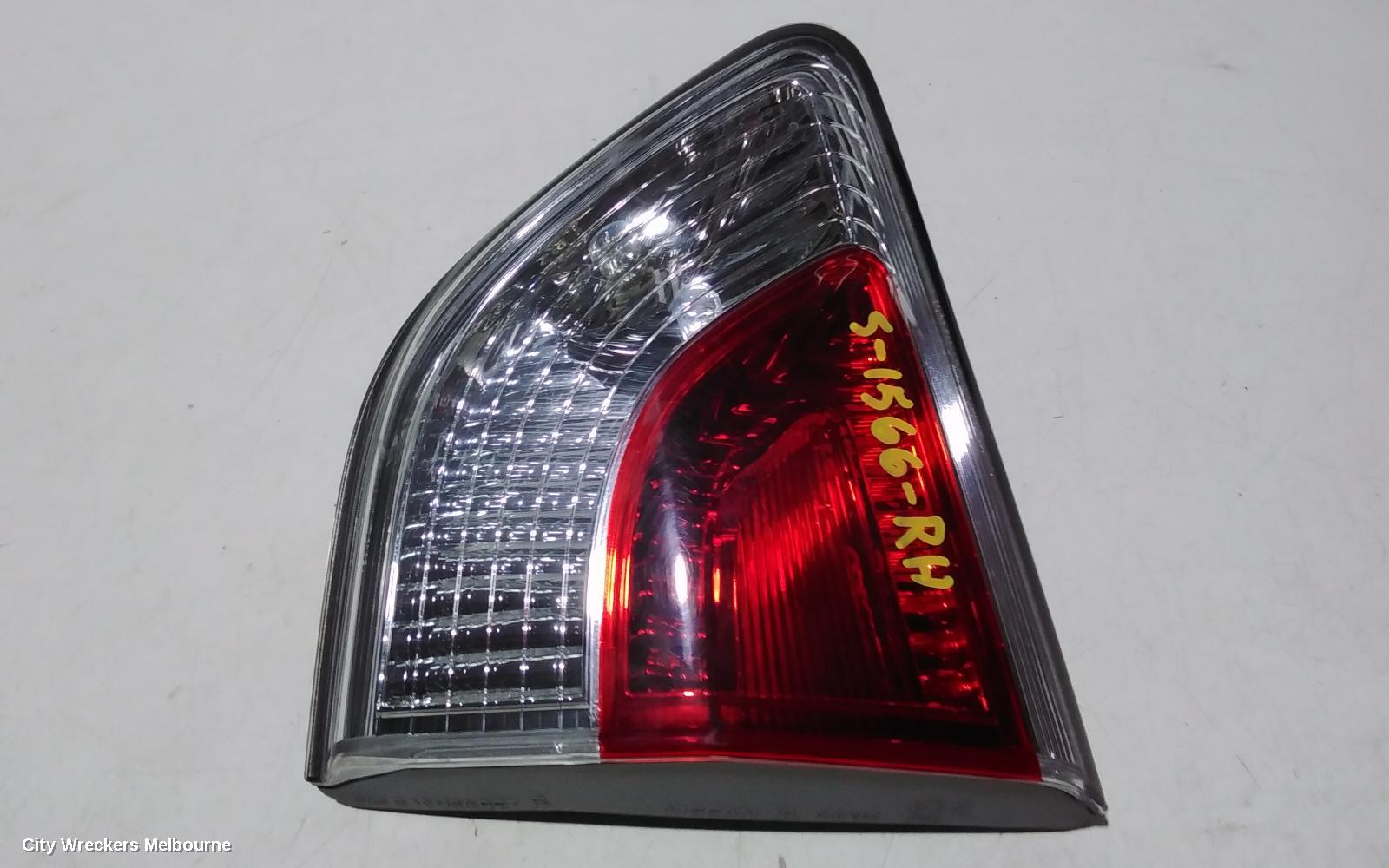 NISSAN PATHFINDER REAR GARNISH, TAILGATE LAMP (RH SIDE), R52, 10/2013 - 11/2016