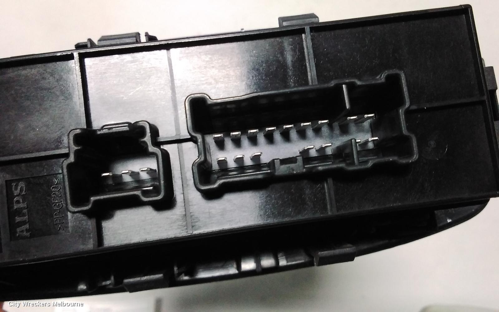 NISSAN PATHFINDER PWR DR WIND SWITCH, RH FRONT (MASTER SWITCH), R52, 10/2013 - 04/2021