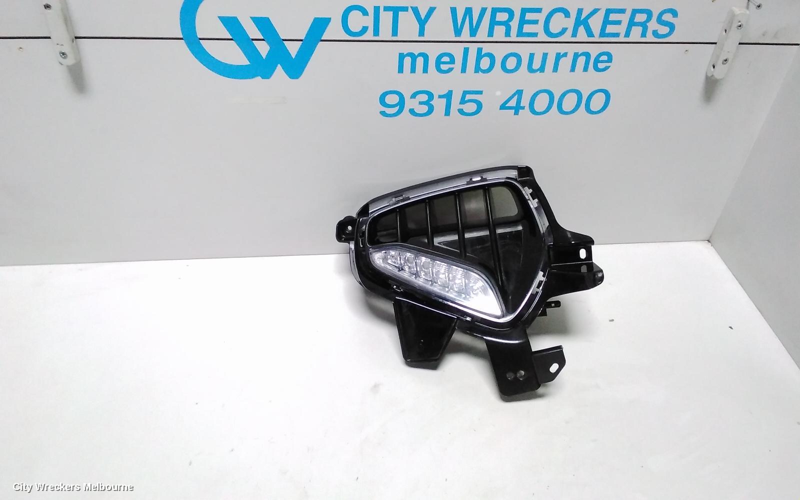 HYUNDAI I30 LEFT INDICATOR/FOG/SIDE, DAYTIME RUNNING LAMP, PD, HATCH (S. KOREA VIN KMMH, GO/ACTIVE/ELITE/SR, SINGLE LED TYPE (3 PIN PLUG), 03/2017 - 08/2020