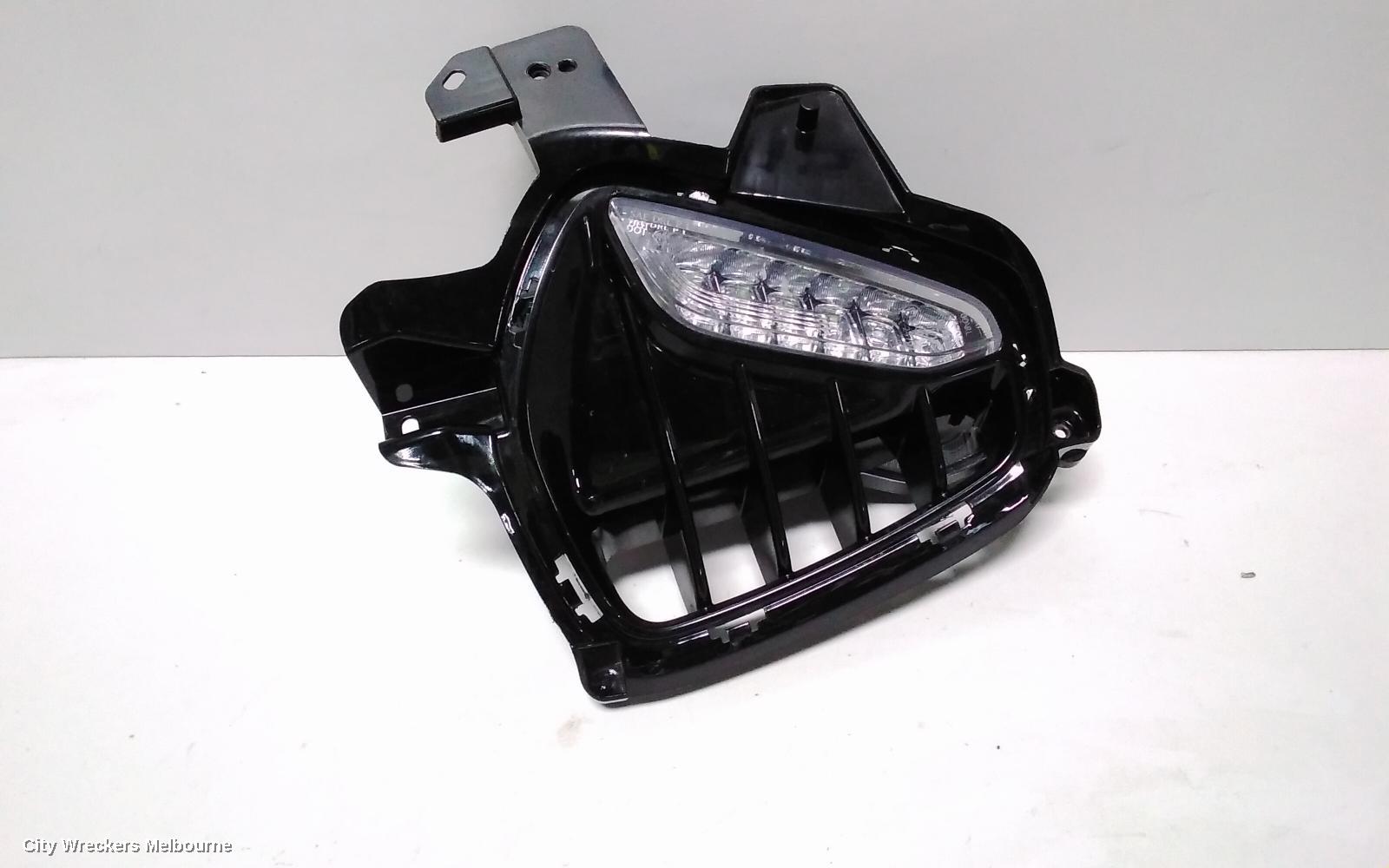 HYUNDAI I30 LEFT INDICATOR/FOG/SIDE, DAYTIME RUNNING LAMP, PD, HATCH (S. KOREA VIN KMMH, GO/ACTIVE/ELITE/SR, SINGLE LED TYPE (3 PIN PLUG), 03/2017 - 08/2020