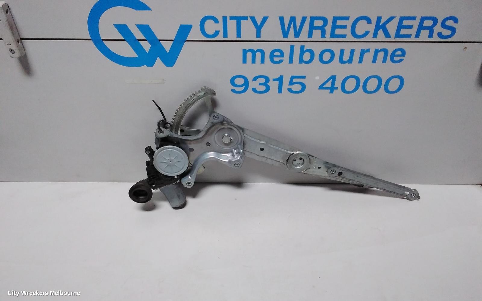 TOYOTA COROLLA LEFT FRONT WINDOW REG/MOTOR, ZRE182R, HATCH, 01/2014 - 06/2018