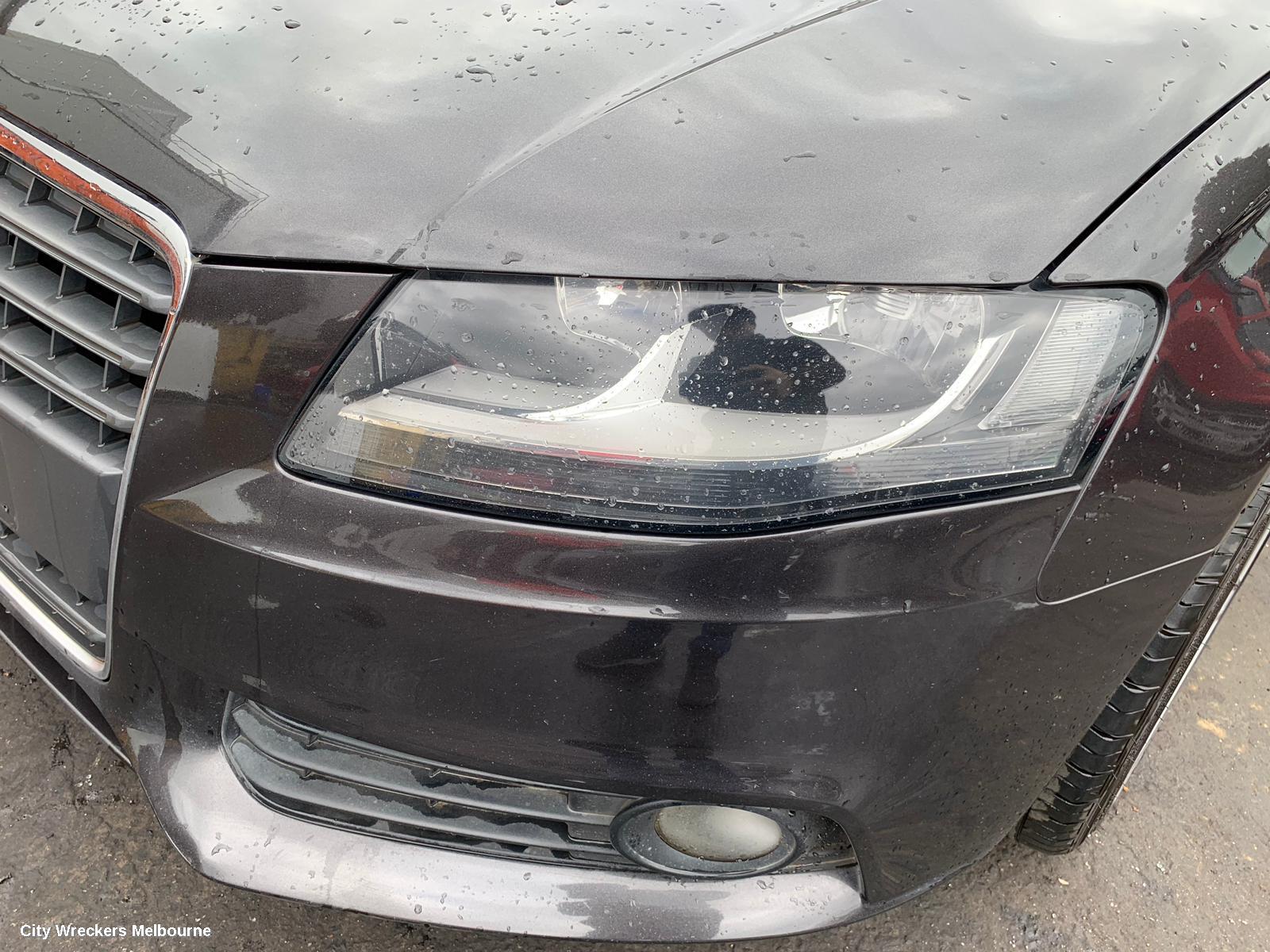 AUDI A4 RIGHT DOOR MIRROR, B8 8K, A4, MANUAL FOLD, NO LANE CHANGE ASSIST TYPE, 1 PLUG (6 WIRE), 02/2008 - 05/2009