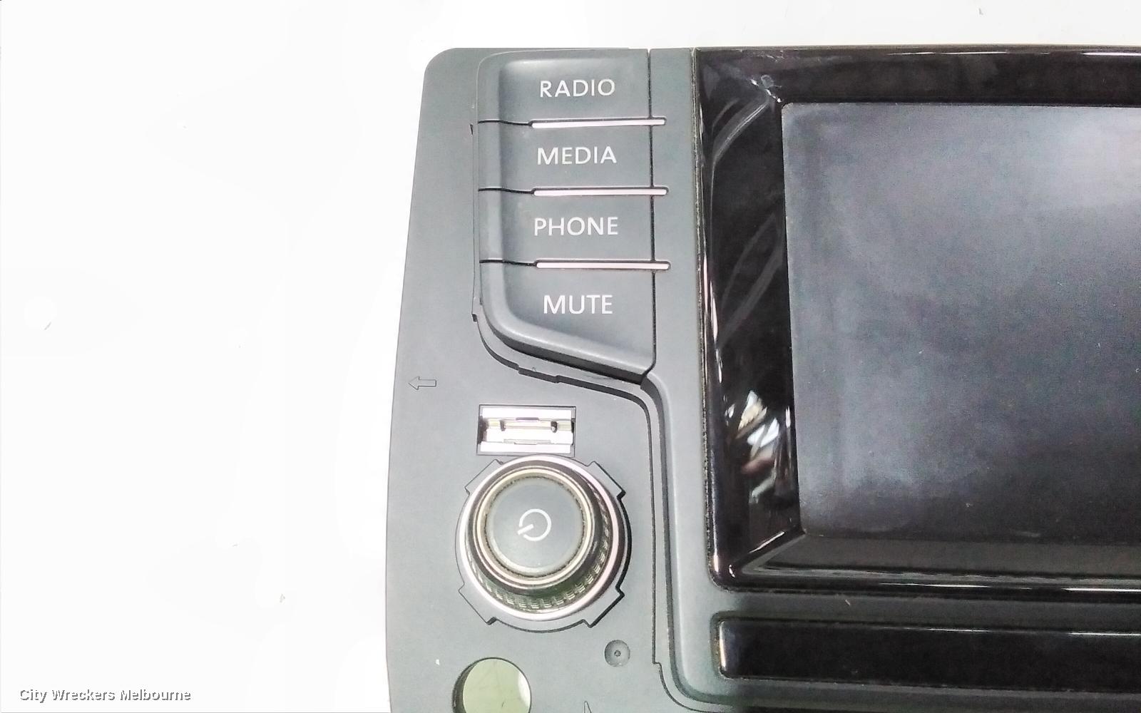 VOLKSWAGEN GOLF RADIO/CD/DVD/SAT/TV, DISPLAY SCREEN, 5.8IN, NON SAT NAV TYPE, GEN 7, 03/2013 - 03/2017