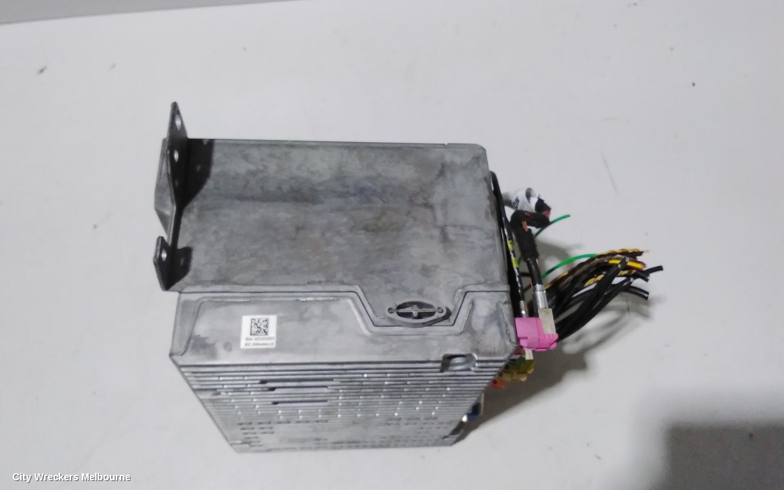 BMW 3 SERIES RADIO/CD/DVD/SAT/TV, DISPLAY UNIT, 6.5IN, P/N 65509252003, F30, SEDAN, 11/2011 - 02/2019